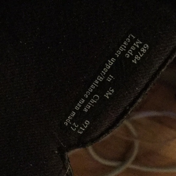 Clark’s Black Bendable Booties 2” heel like New - Picture 6 of 7